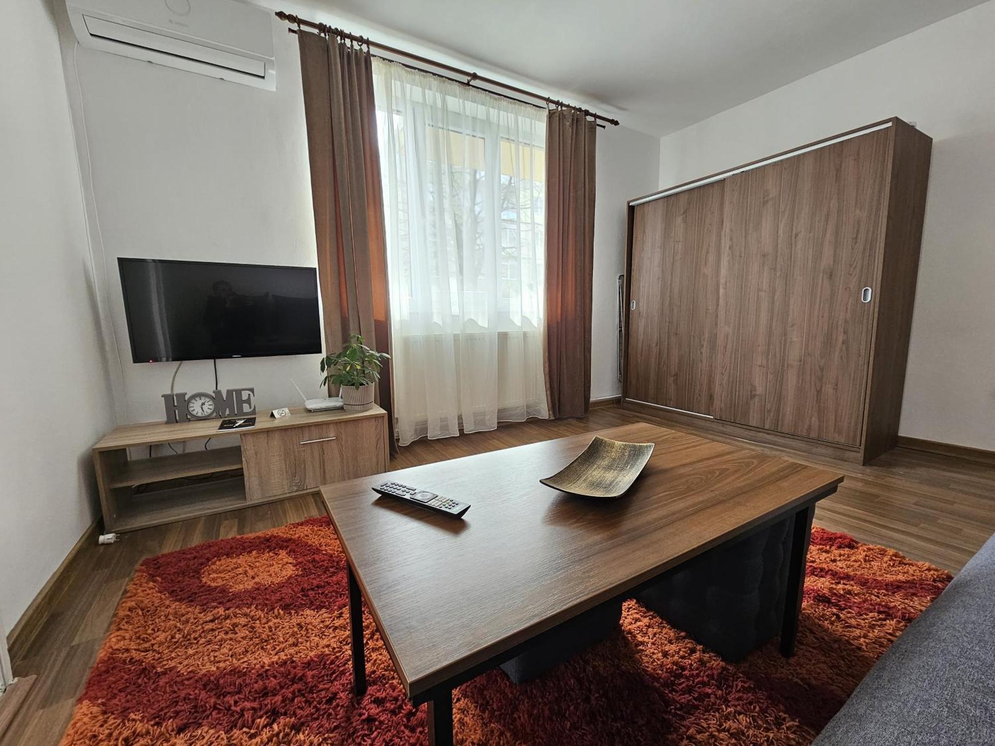 Aparthotel Sibiu Cedonia Экстерьер фото