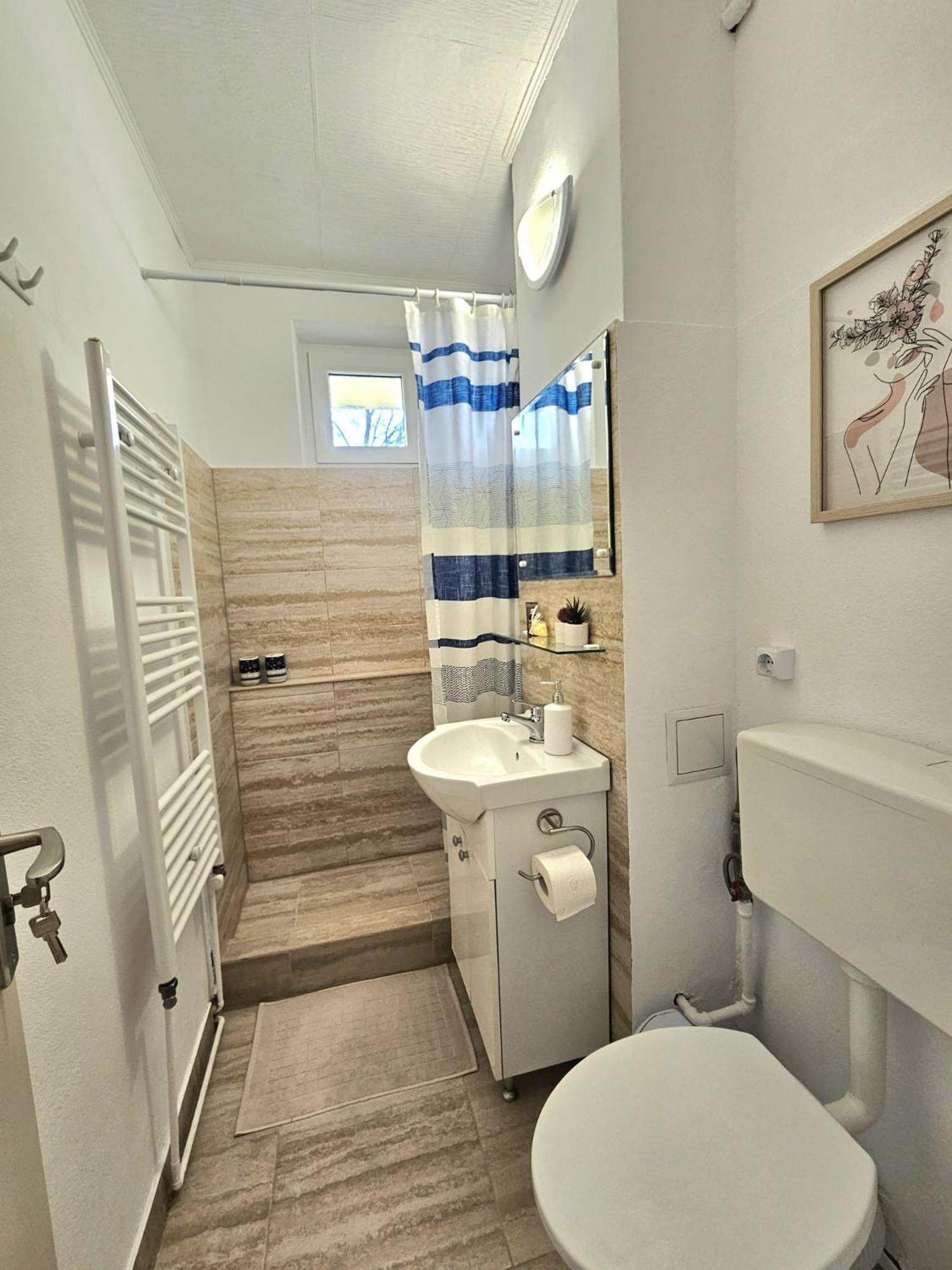Aparthotel Sibiu Cedonia Экстерьер фото