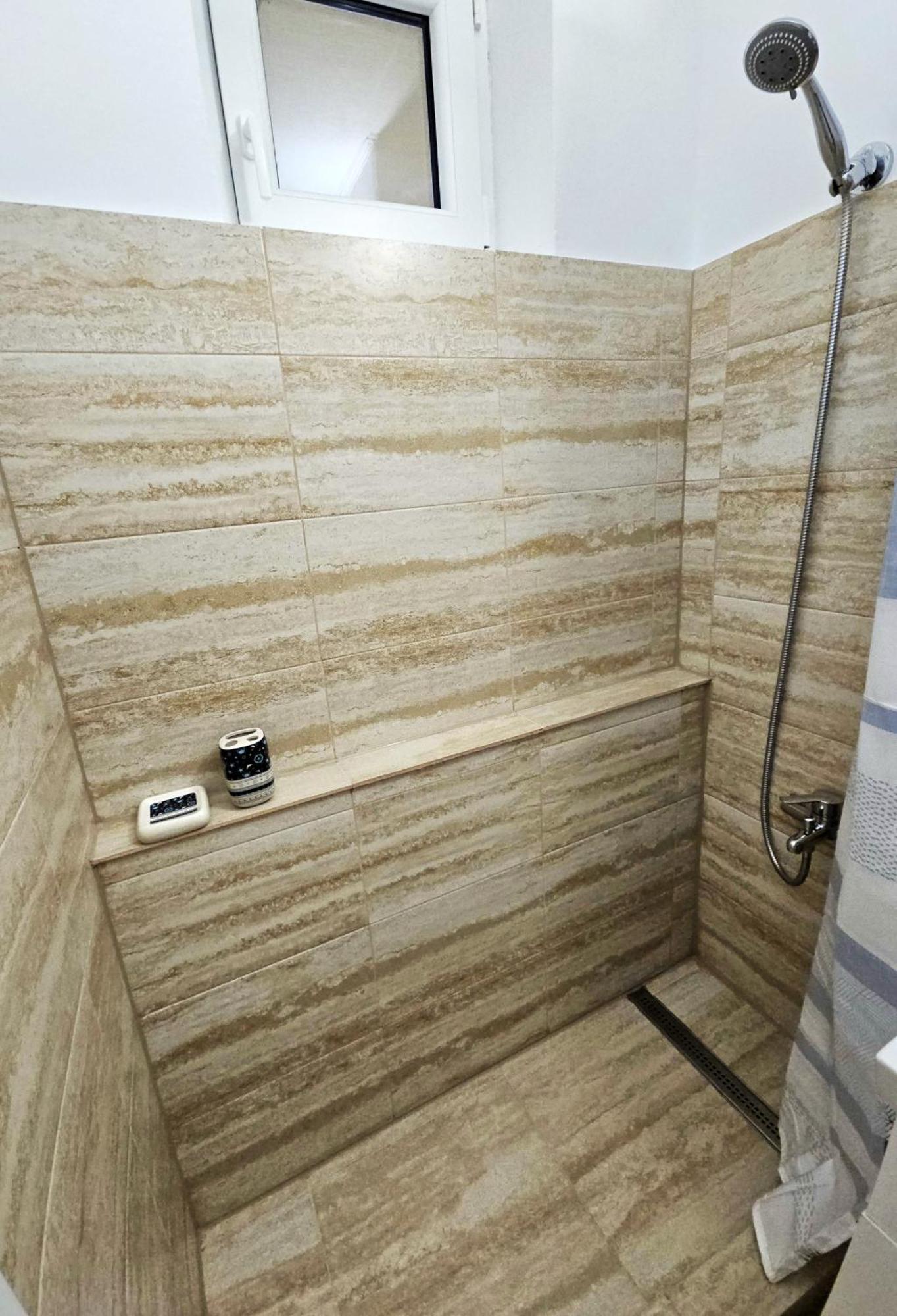 Aparthotel Sibiu Cedonia Экстерьер фото