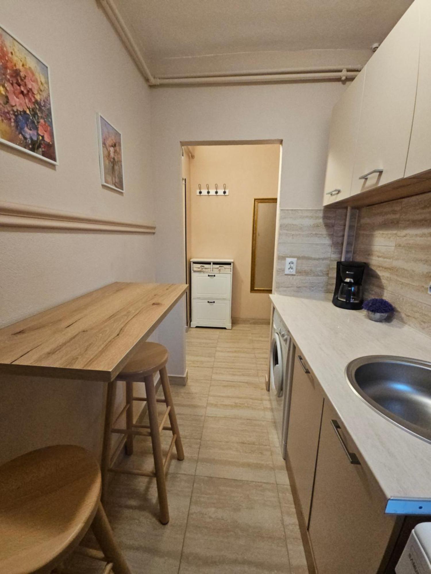 Aparthotel Sibiu Cedonia Экстерьер фото